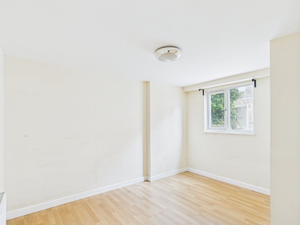 Additional image 4 of 1 bed flat for saleMarket Street, Cinderford GL14