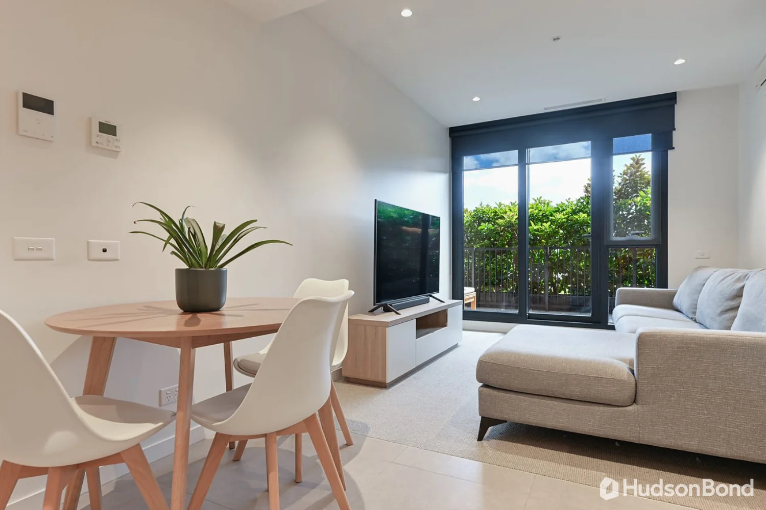 111/65 Stables Circuit, Doncaster VIC 3108 photo 2