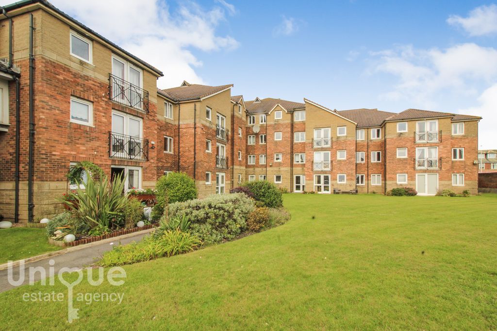 Additional image 9 of 1 bed flat for saleLemon Tree Court, Clifton Drive North, Lytham St. Annes FY8