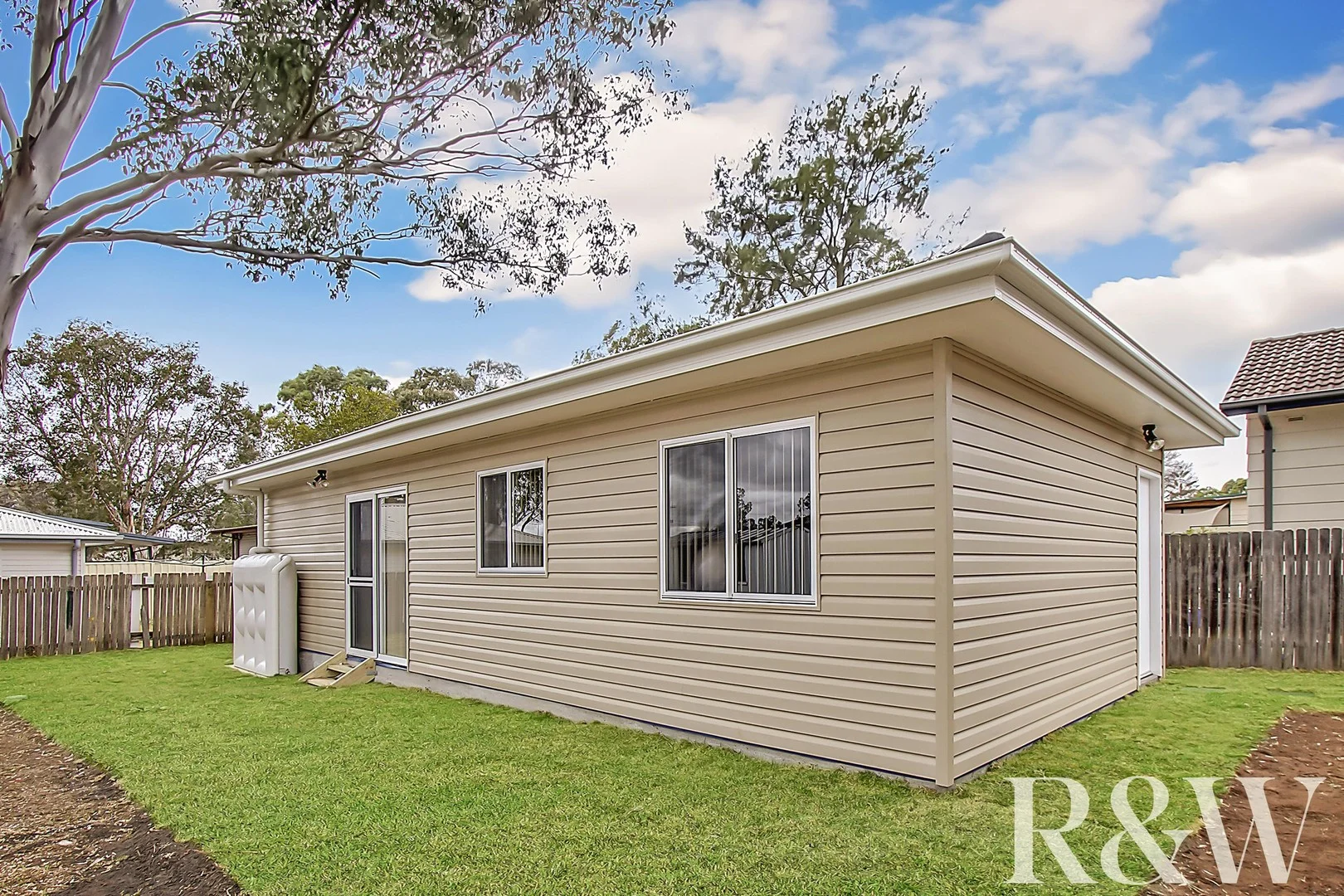 47a Marquesa Crescent, Lethbridge Park NSW 2770