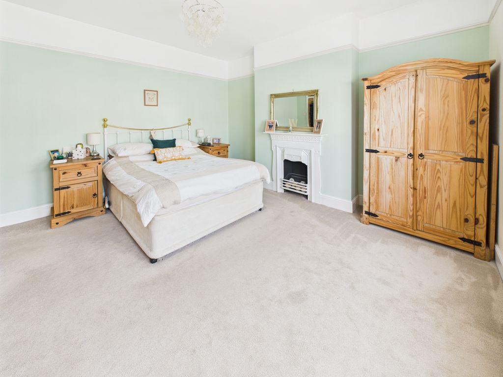 Additional image 13 of 5 bed semi-detached house for saleTaunton Road, Bridgwater TA6