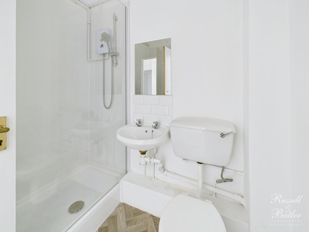 Additional image 8 of 2 bed flat for saleCastle Court, Buckingham MK18