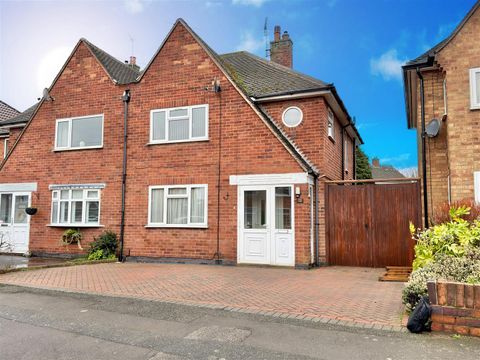 Woodgate Drive, Birstall, Leicester LE4