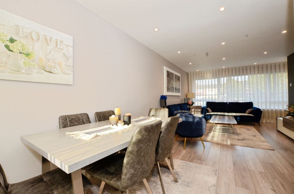 Additional image 5 of 3 bed flat for saleAshdown Drive, Borehamwood WD6