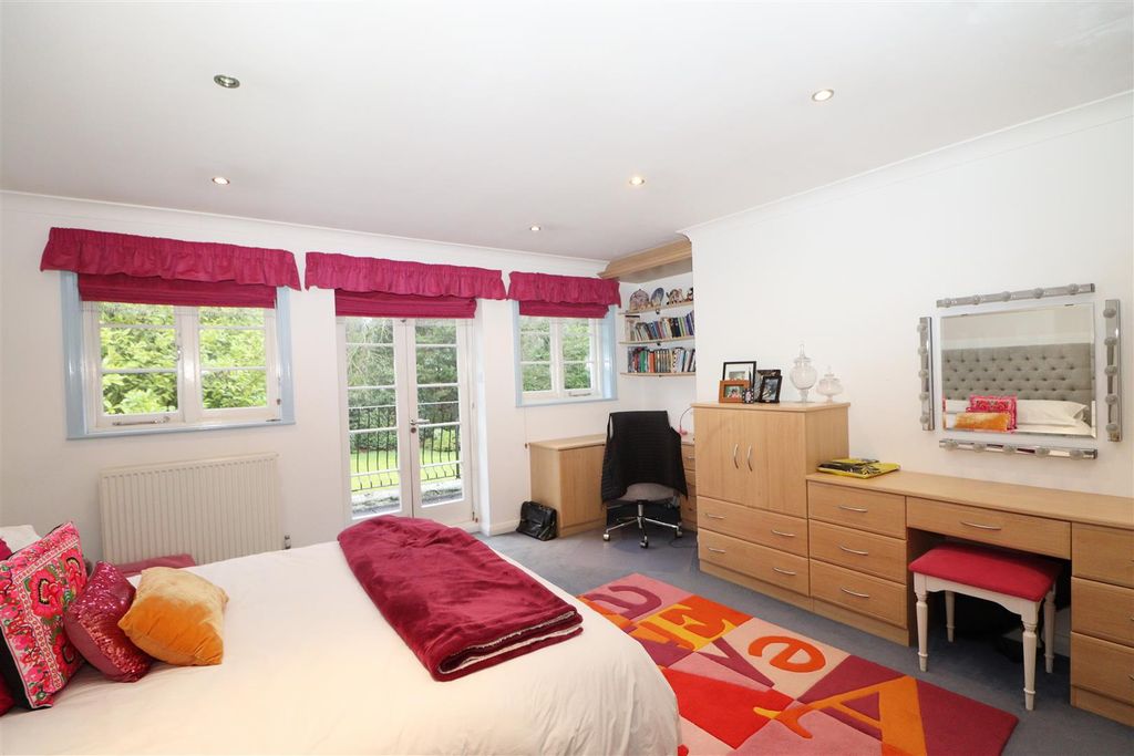 Additional image 31 of 5 bed detached house for saleBarham Avenue, Elstree, Borehamwood WD6