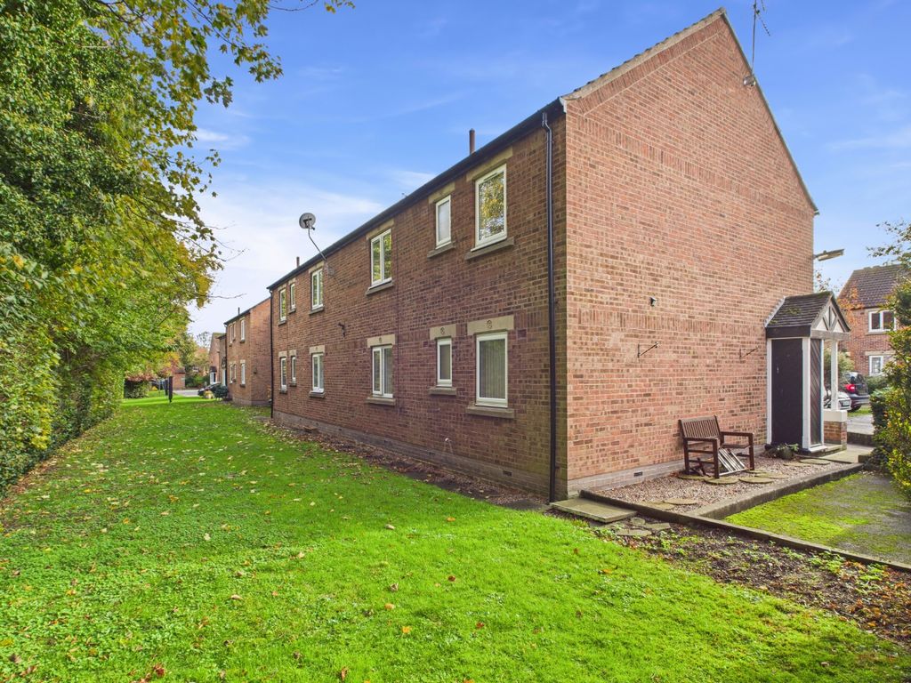Additional image 10 of 2 bed flat for saleApplegarth Mews, Crescent Street, Cottingham HU16
