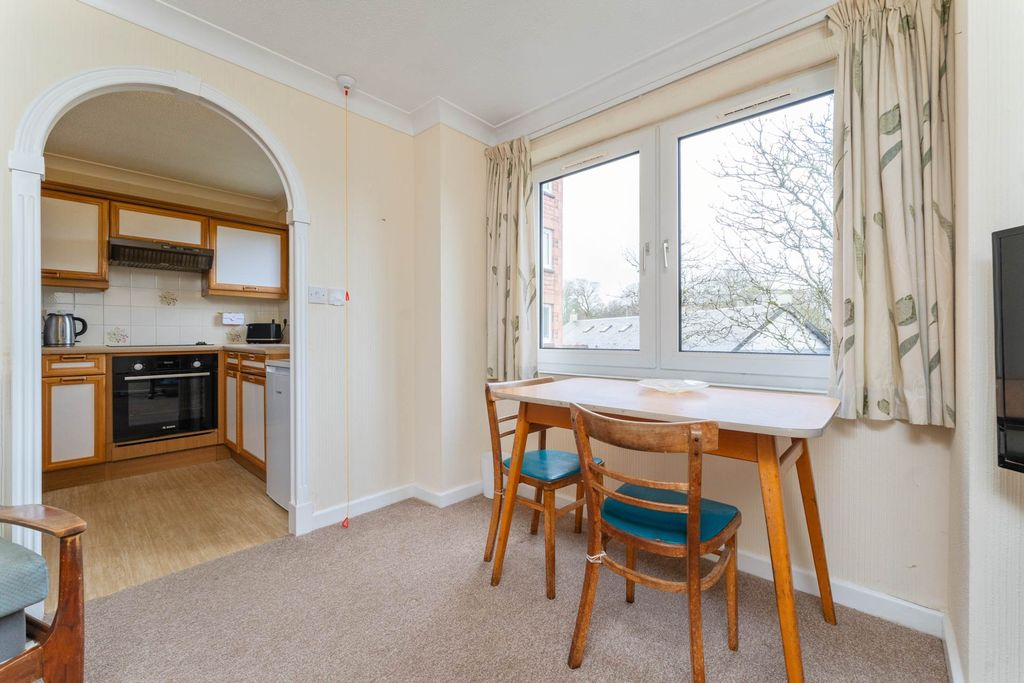 Additional image 3 of 1 bed flat for saleElphinstone Court, Kilmacolm PA13