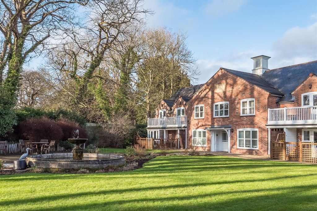 Additional image 13 of 2 bed flat for saleShirleys Drive, Prestbury SK10