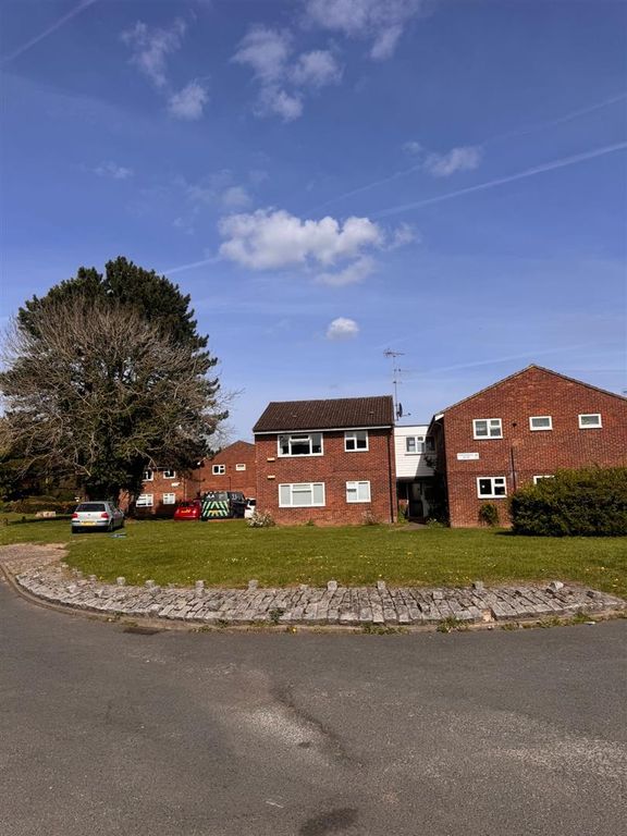 Additional image 7 of 1 bed maisonette for saleWhite Paddock, Woodlands Park, Maidenhead SL6