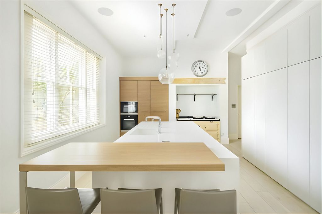 Additional image 7 of 7 bed detached house for saleRobins Lane, Cambridge CB23