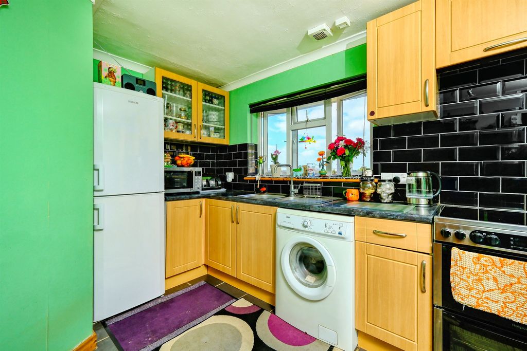 Additional image 6 of 2 bed maisonette for saleBeech Hill Road, Tidworth SP9