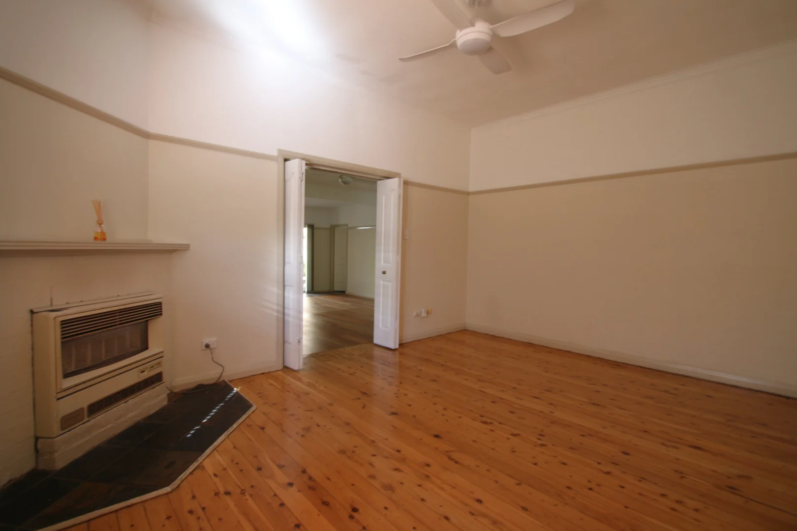 Additional image 9 of 4 Curran Street, Orange NSW 2800