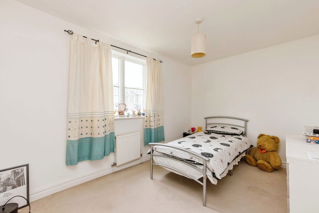 Additional image 11 of 3 bed flat for saleRoyffe Way, Bodmin, Cornwall PL31