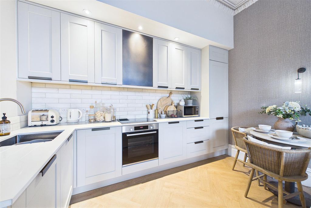 Additional image 5 of 2 bed flat for saleElton Road, Clevedon BS21