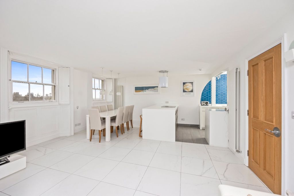 Additional image 34 of 3 bed flat for saleSussex Square, Brighton, East Sussex BN2