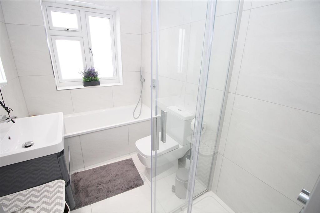 Additional image 17 of 4 bed semi-detached house for saleGables Avenue, Red Road, Borehamwood WD6