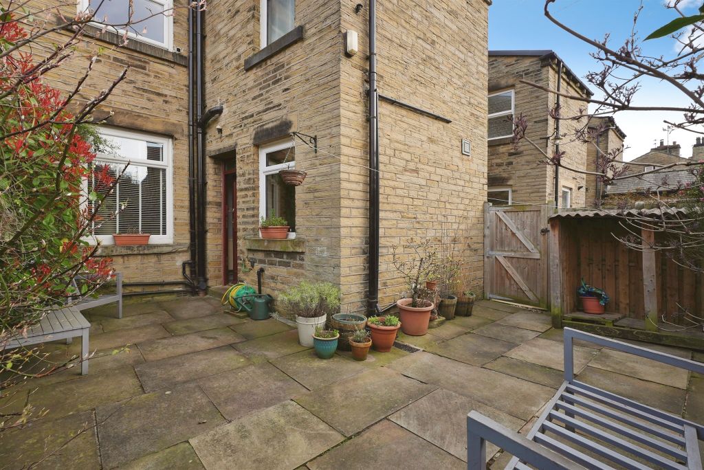 Additional image 9 of 4 bed end terrace house for saleBradford Road, Brighouse HD6