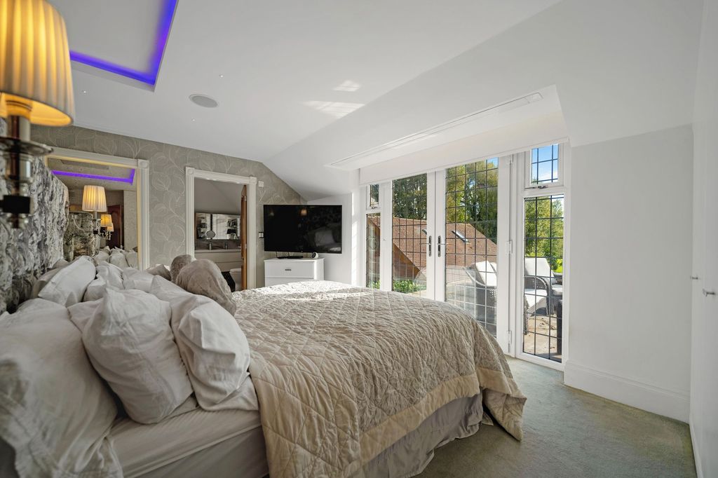 Additional image 28 of 5 bed detached house for saleDivision Lane, Blackpool FY4