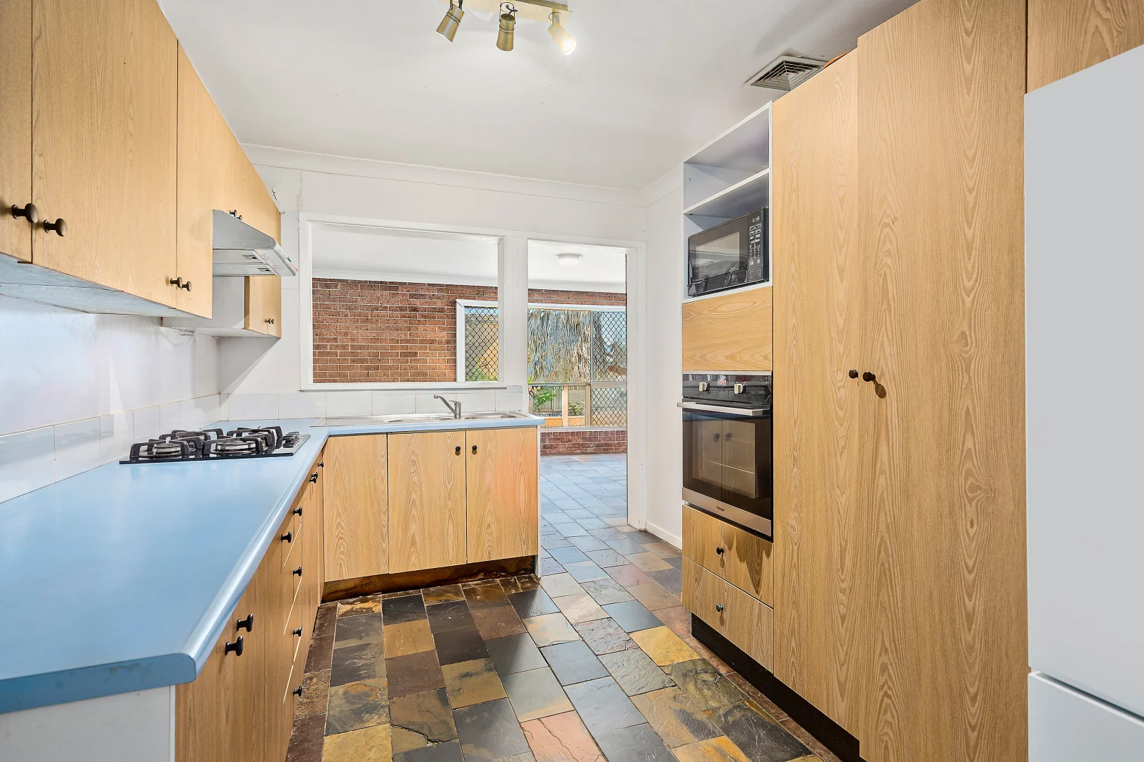 Additional image 2 of 61 Madigan Boulevard, Mount Warrigal NSW 2528