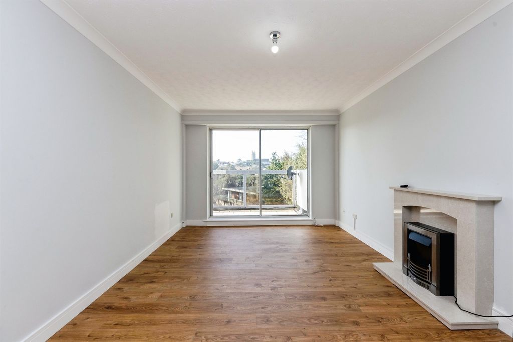 Additional image 12 of 2 bed flat for saleBranksome Wood Road, Bournemouth BH2