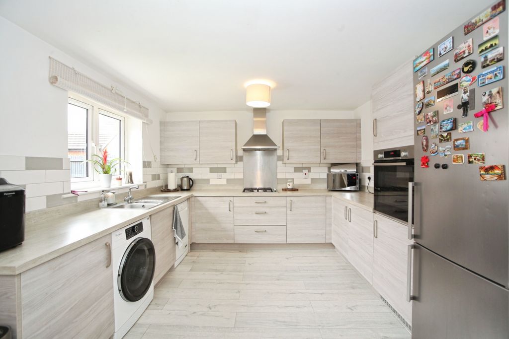 Additional image 10 of 4 bed detached house for saleCastle Way, Newport NP10
