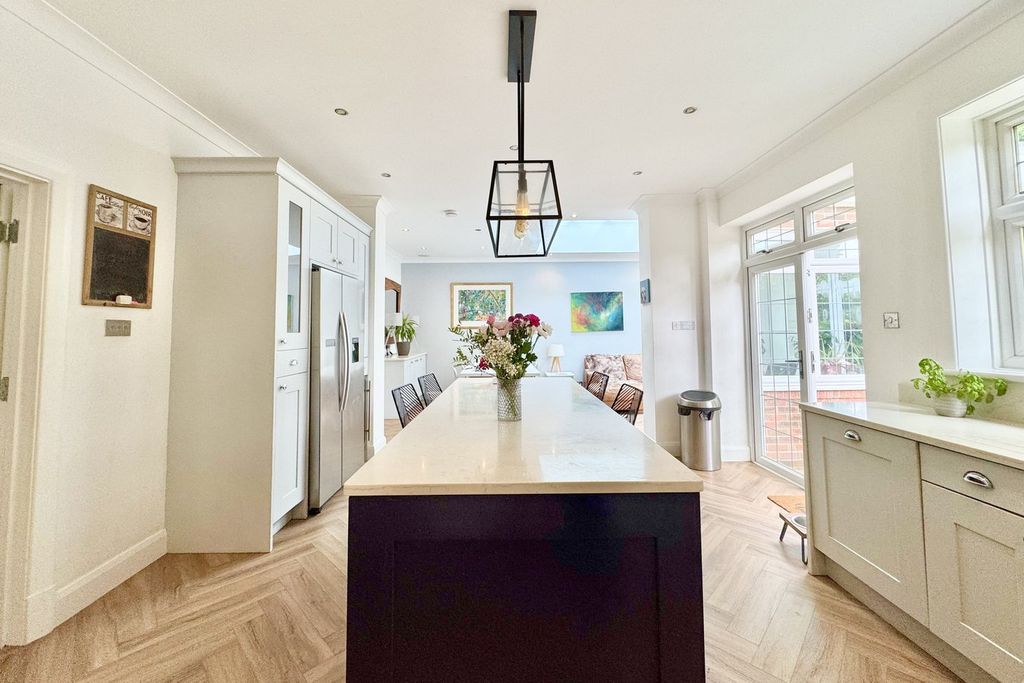 Additional image 13 of 6 bed detached house for saleGlenferness Avenue, Talbot Woods, Bournemouth BH3