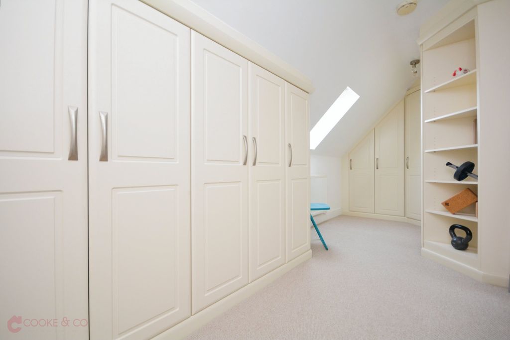 Additional image 5 of 3 bed flat for sale72 Dumpton Park Drive, Broadstairs, Kent CT10