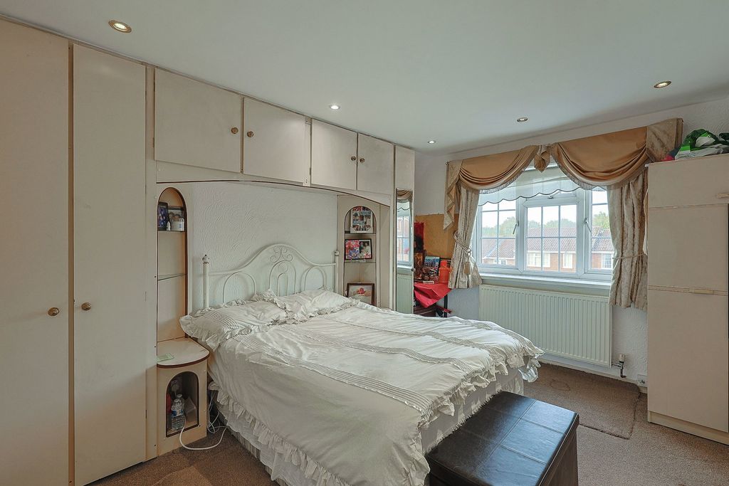 Additional image 17 of 6 bed detached house for saleNorth View Drive, Brierley Hill DY5