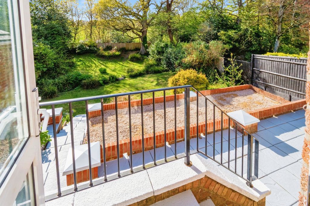 Additional image 20 of 4 bed detached house for saleBassett Dale, Southampton SO16