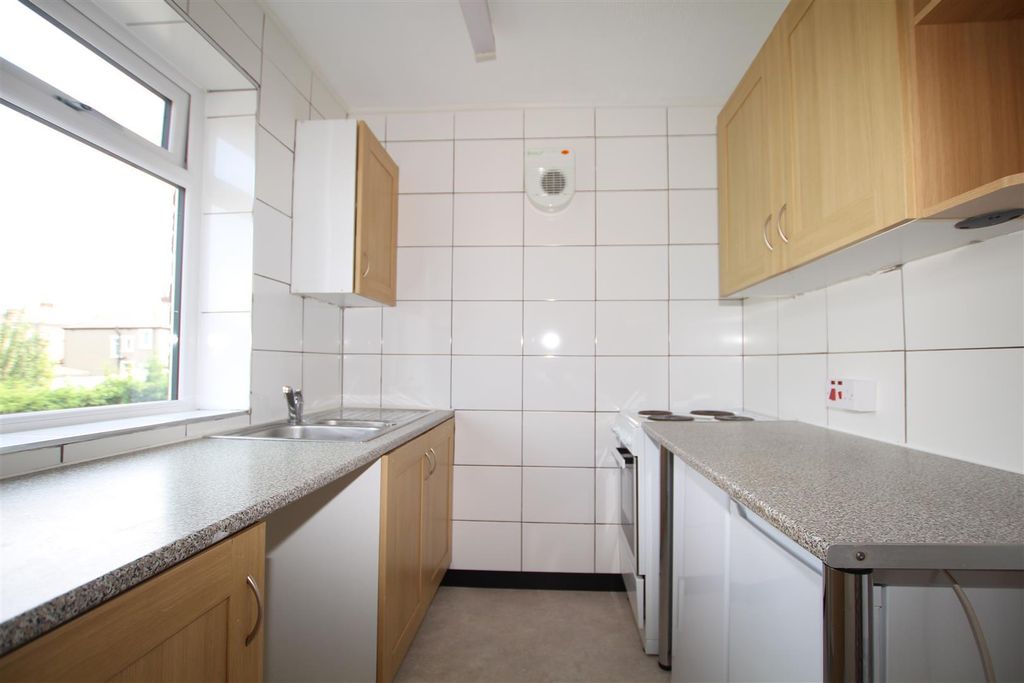 Additional image 9 of 2 bed flat for saleBolton Road, Eccleshill, Bradford BD2