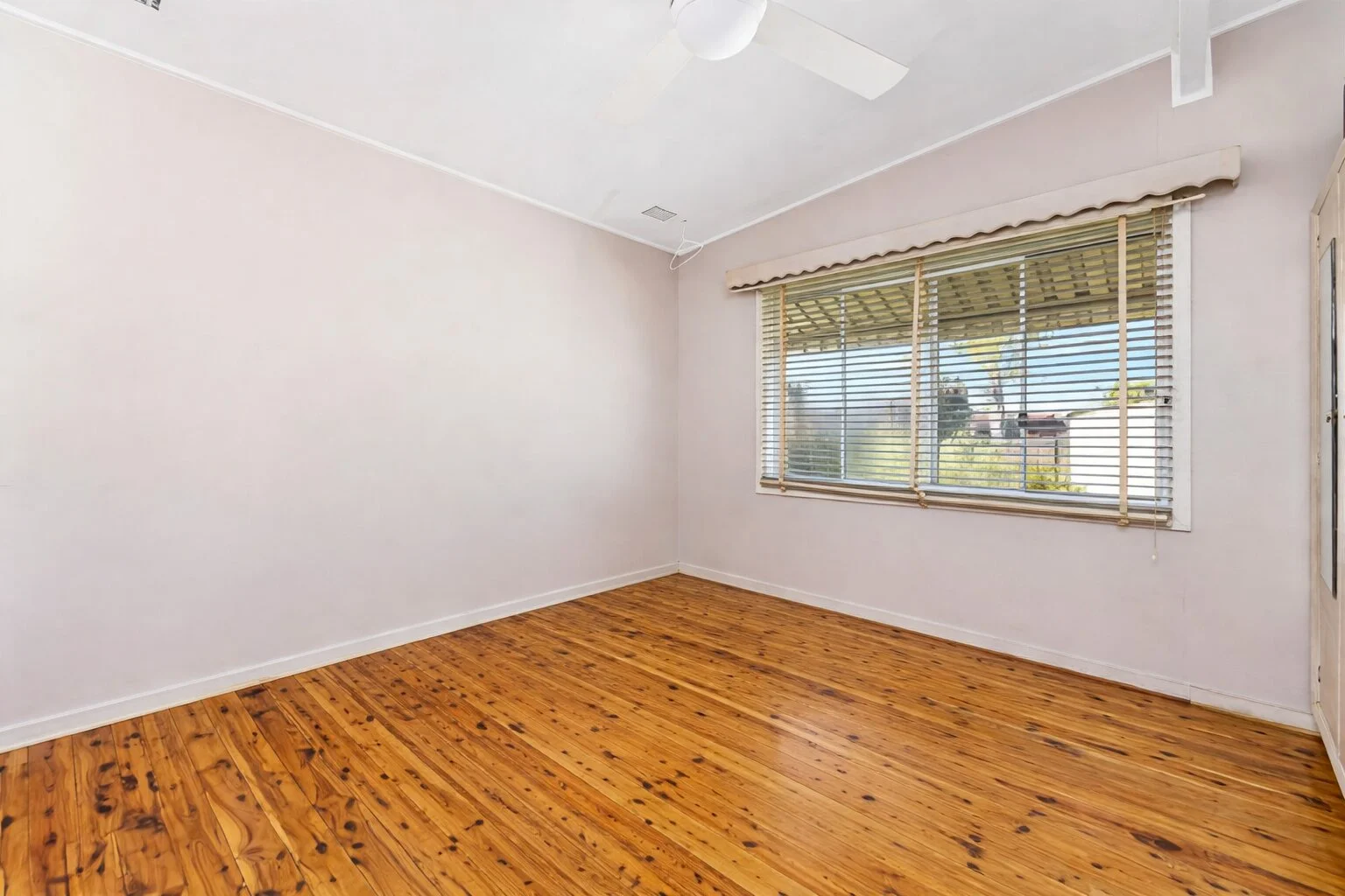 Additional image 4 of 4 Campbellfield Avenue, Bradbury NSW 2560
