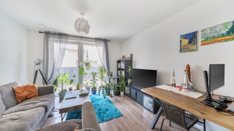 Albright Court, Barking IG11