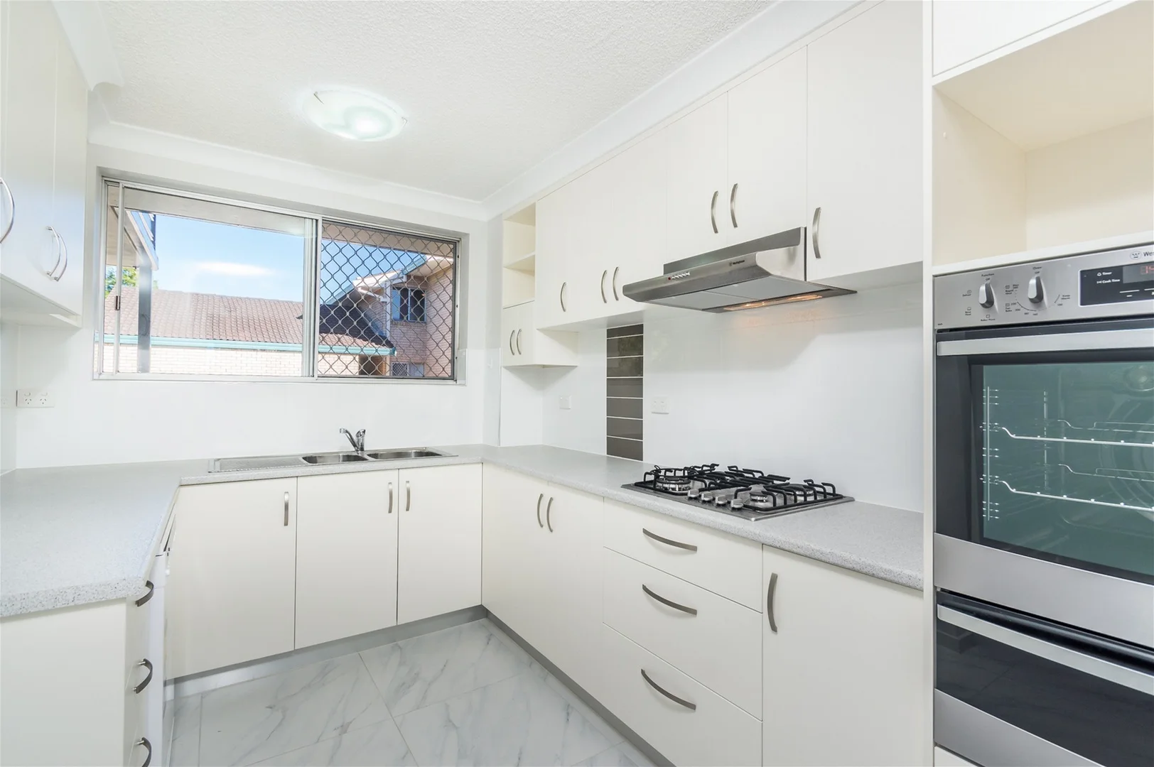 Additional image 3 of 3/32 Galway Street, Greenslopes QLD 4120
