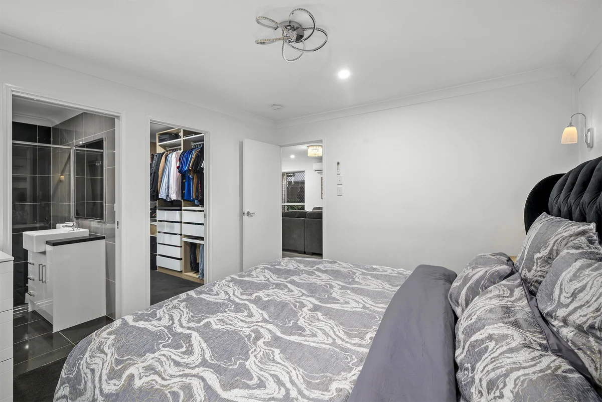 Additional image 12 of 100 Mount Huntley Street, Park Ridge QLD 4125