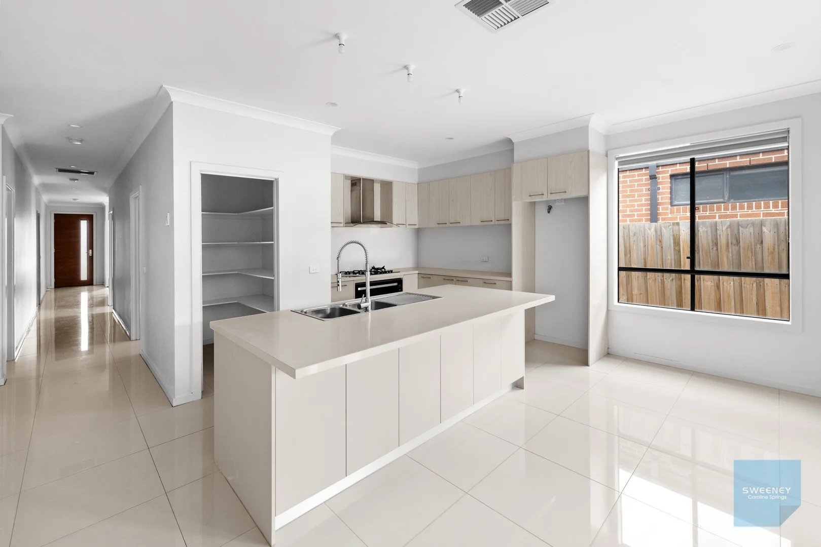 27 Cascade Drive, Aintree VIC 3336 photo 3
