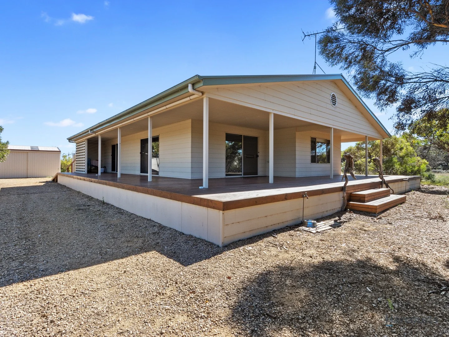 15-17 McEacherns Beach Road, Port Moorowie SA 5576