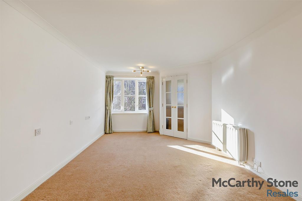 Additional image 2 of 1 bed flat for saleSt Rumbolds Court, Buckingham Road, Brackley NN13