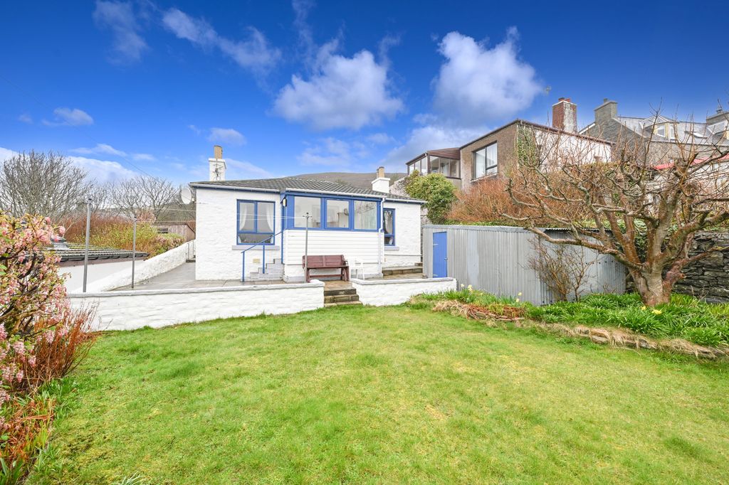 3 bed bungalow for saleHoul Road, Scalloway, Shetland ZE1