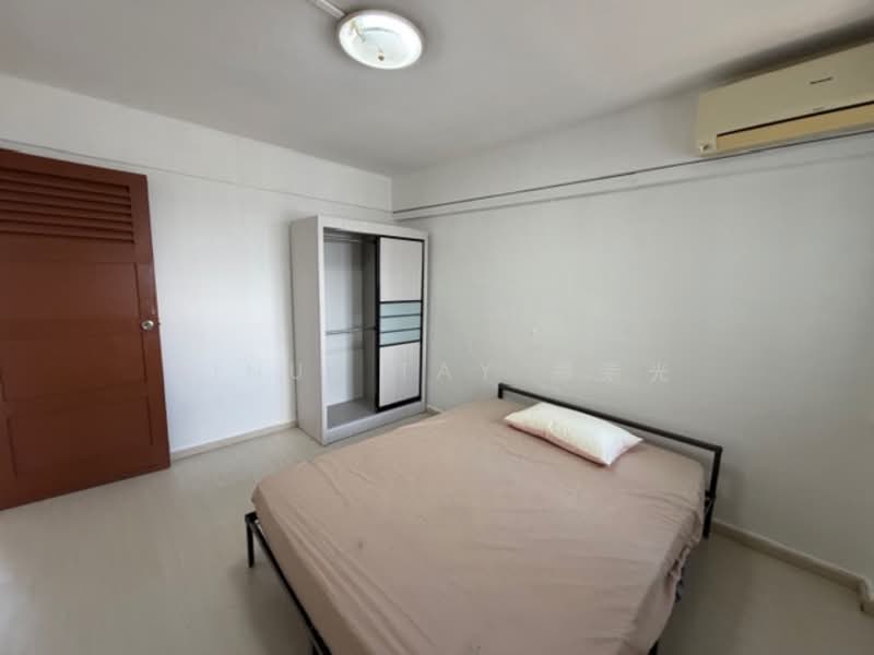 208 Boon Lay Place photo 3
