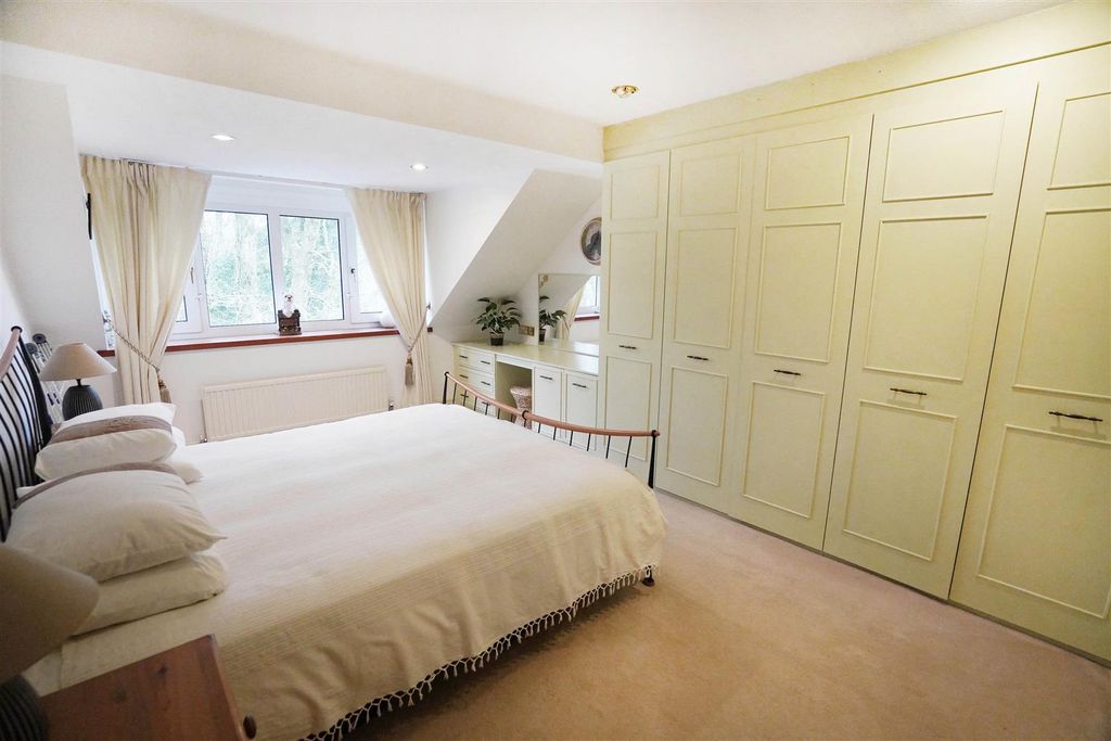 Additional image 32 of 5 bed detached house for saleFoxholes Road, Horwich, Bolton BL6