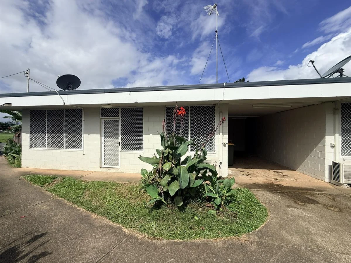 1/27 Sandown close, Woree QLD 4868