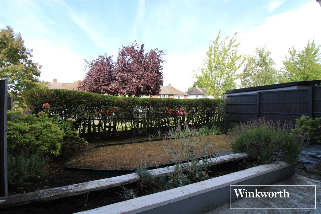 Additional image 2 of 2 bed flat for saleAllerton Road, Borehamwood WD6