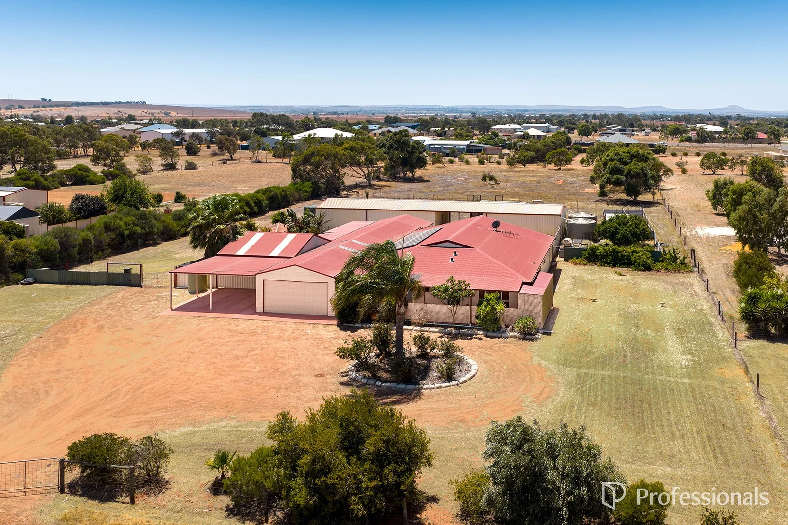 7 Polwarth Parade, Deepdale WA 6532