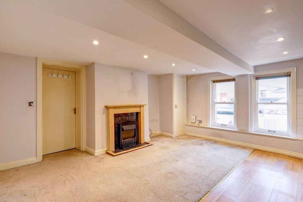 Additional image 3 of 1 bed flat for saleEast Street, Blandford Forum DT11