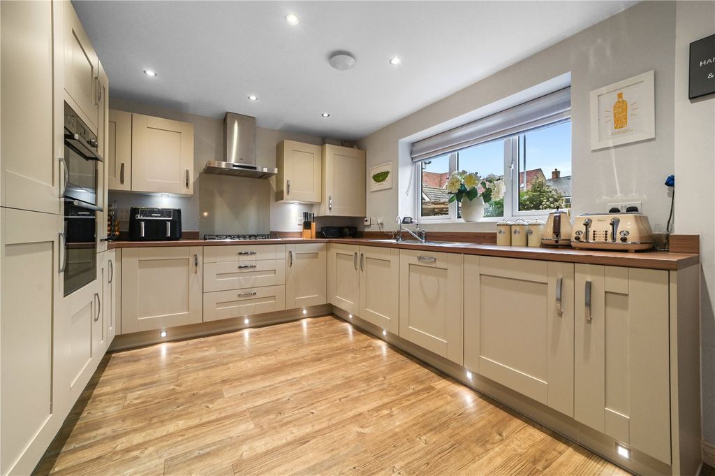Additional image 3 of 5 bed detached house for saleClark Street, Bishop's Stortford, Hertfordshire CM23