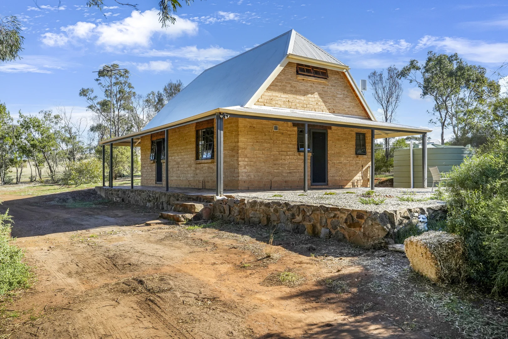 Additional image 2 of 42 Klemm Road, Kapunda SA 5373