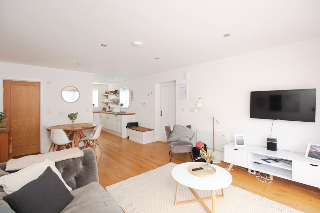 Additional image 7 of 2 bed flat for saleFishcombe Road, Brixham TQ5