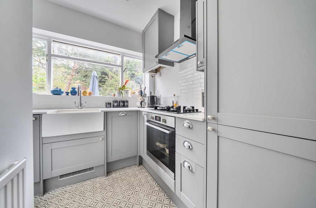 Additional image 15 of 2 bed terraced house for salePlaistow Grove, Bromley BR1