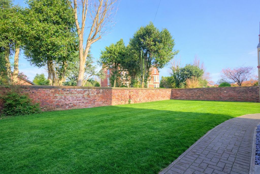 Additional image 27 of 8 bed semi-detached house for saleMerrilocks Road, Blundellsands L23
