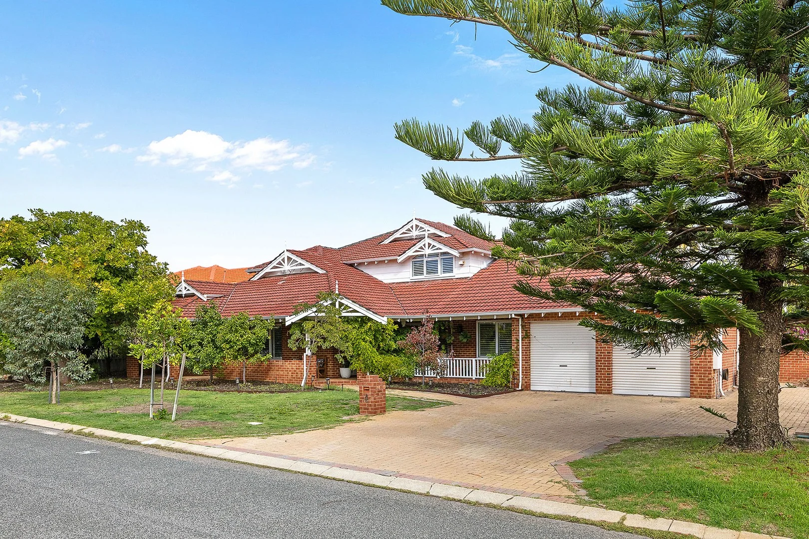 4 Bantry Court, Kallaroo WA 6025